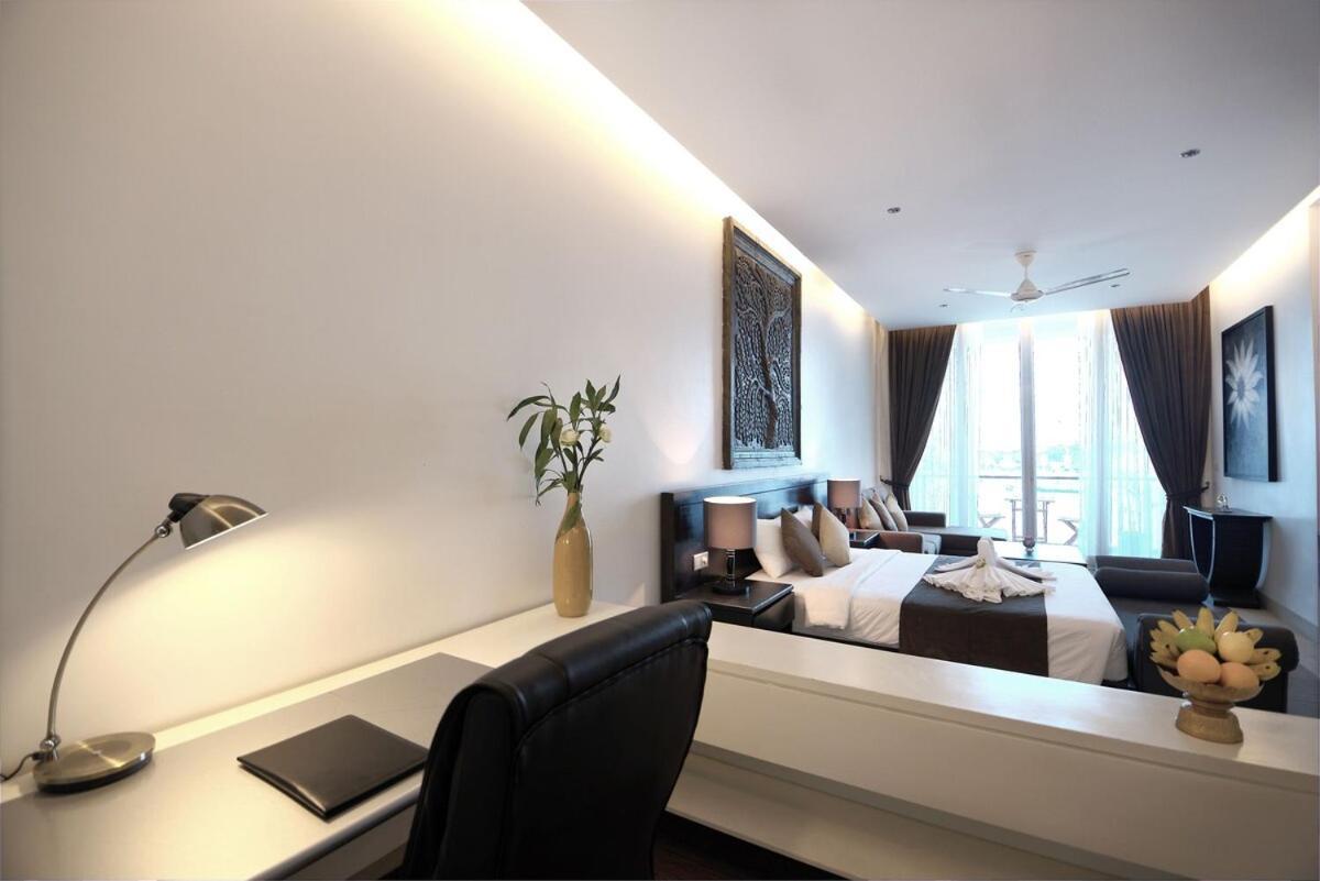 Blue Crystal Boutique Hotel Phnom Pen Exterior foto
