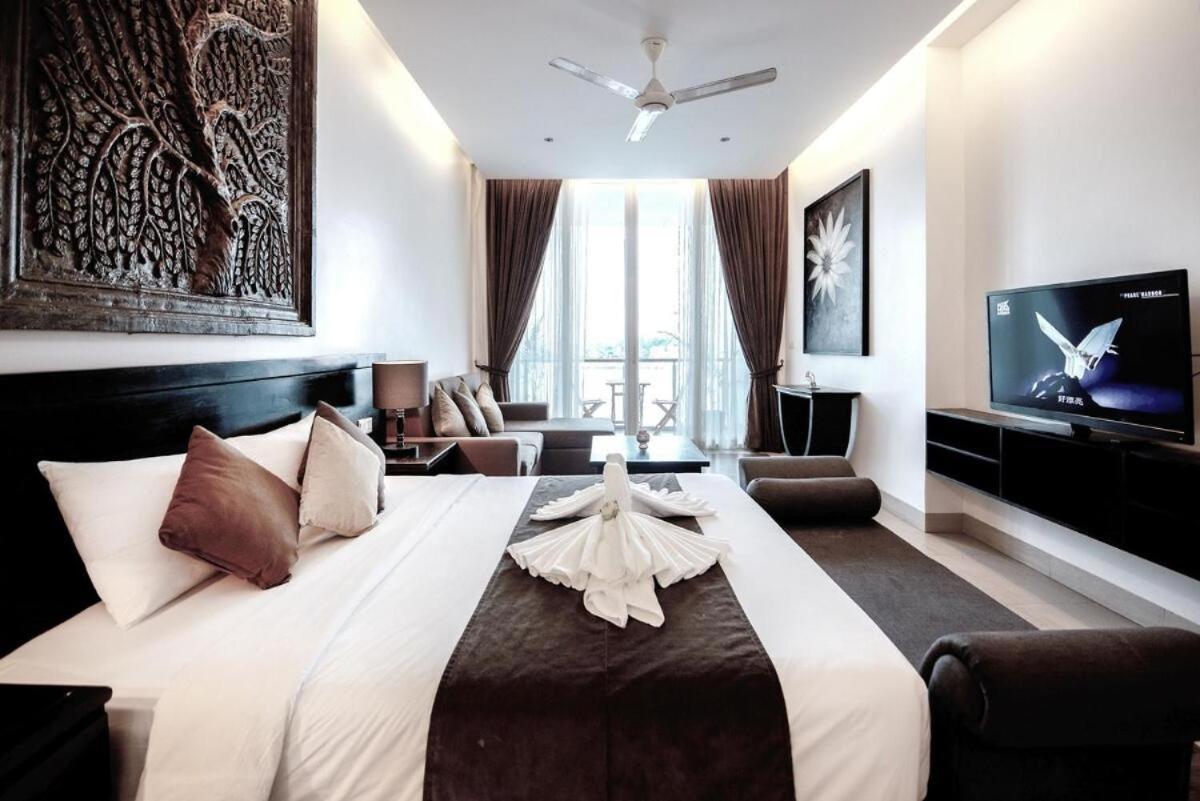 Blue Crystal Boutique Hotel Phnom Pen Exterior foto